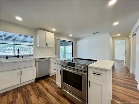 2555 Pga Boulevard Palm Beach Gardens FL 33410