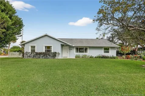 9496 SE Park Street Hobe Sound FL 33455