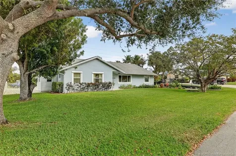 9496 SE Park Street Hobe Sound FL 33455