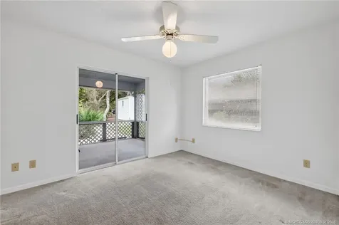9496 SE Park Street Hobe Sound FL 33455