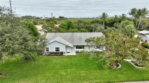 9496 SE Park Street Hobe Sound FL 33455