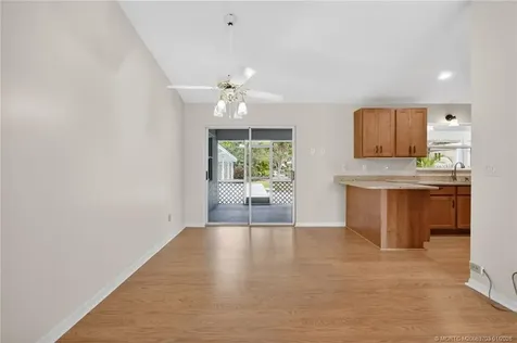 9496 SE Park Street Hobe Sound FL 33455