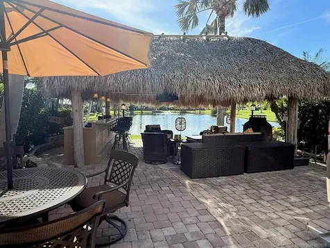 464 NW Sandtrap Lane Port St Lucie FL 34986