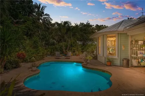 4 Lantana Lane Sewalls Point FL 34996