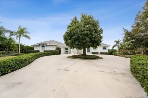 800 SE Waterside Way Stuart FL 34997