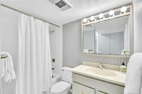 5556 NE Gulfstream Way Hutchinson Island FL 34996