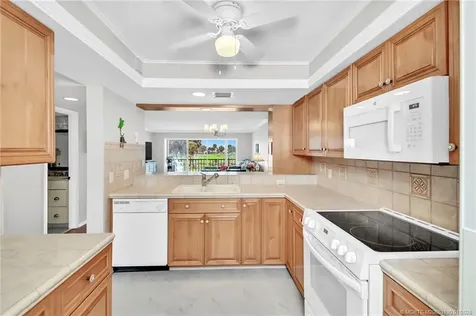 5556 NE Gulfstream Way Hutchinson Island FL 34996