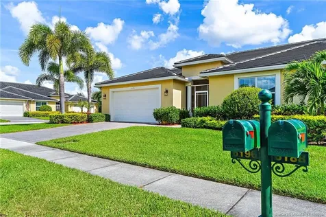 6196 NW Cullen Way Port St Lucie FL 34983