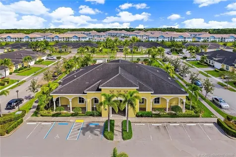 6196 NW Cullen Way Port St Lucie FL 34983