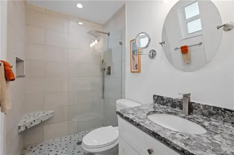 372 SE Oakridge Drive Port St Lucie FL 34984