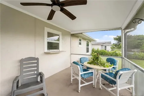 372 SE Oakridge Drive Port St Lucie FL 34984