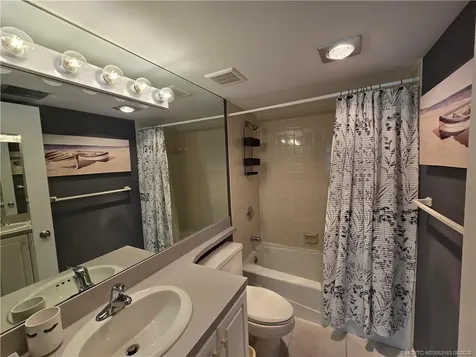 5564 NE Gulfstream Way Stuart FL 34996