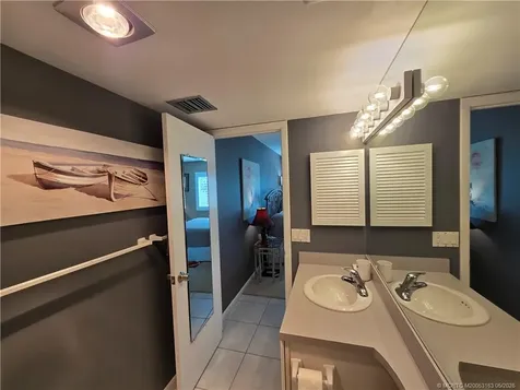 5564 NE Gulfstream Way Stuart FL 34996