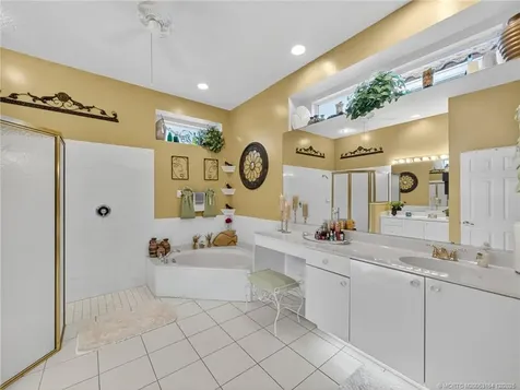 618 SW Lake Charles Circle Port St Lucie FL 34986