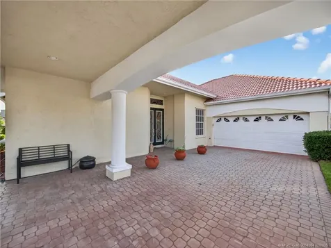 618 SW Lake Charles Circle Port St Lucie FL 34986