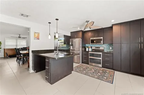 5092 SE Nassau Terrace Stuart FL 34997