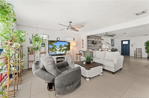 5092 SE Nassau Terrace Stuart FL 34997