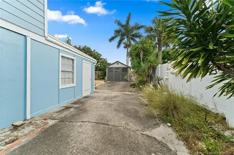 5092 SE Nassau Terrace Stuart FL 34997