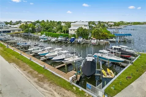 5092 SE Nassau Terrace Stuart FL 34997