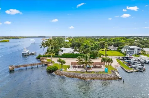 5092 SE Nassau Terrace Stuart FL 34997