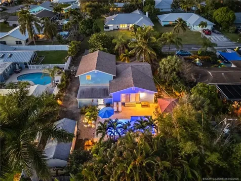 5092 SE Nassau Terrace Stuart FL 34997