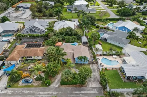 5092 SE Nassau Terrace Stuart FL 34997
