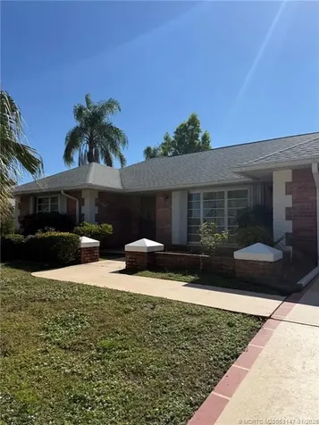 154 SE Selva Court Port St Lucie FL 34983