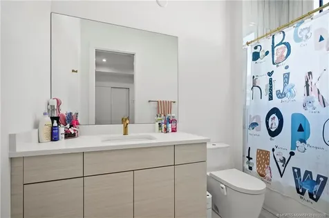 178 SE Via Lago Garda Port St Lucie FL 34952