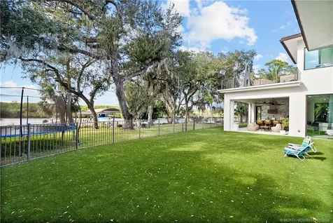 178 SE Via Lago Garda Port St Lucie FL 34952