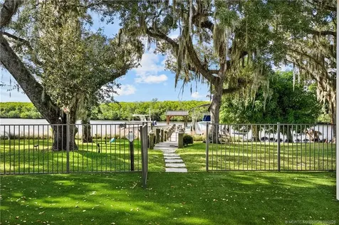 178 SE Via Lago Garda Port St Lucie FL 34952