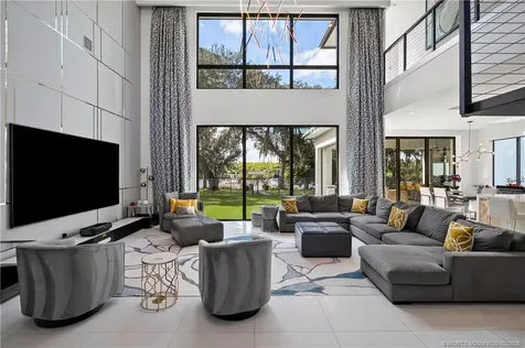 178 SE Via Lago Garda Port St Lucie FL 34952