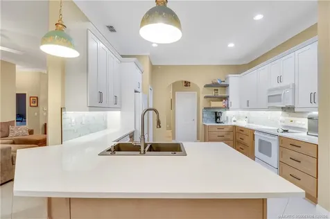 2260 Windemere Drive Jensen Beach FL 34957