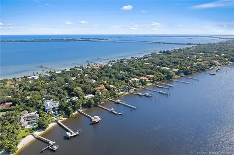 11 Wendy Lane Stuart FL 34996