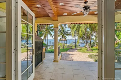 11 Wendy Lane Stuart FL 34996