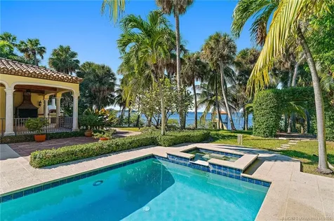 11 Wendy Lane Stuart FL 34996