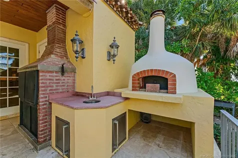 11 Wendy Lane Stuart FL 34996