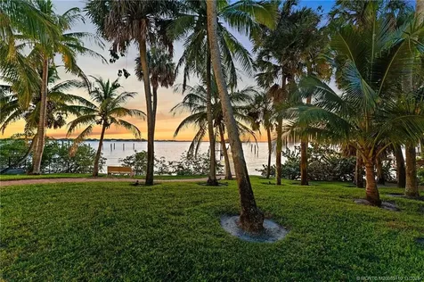 11 Wendy Lane Stuart FL 34996