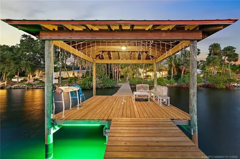 11 Wendy Lane Stuart FL 34996