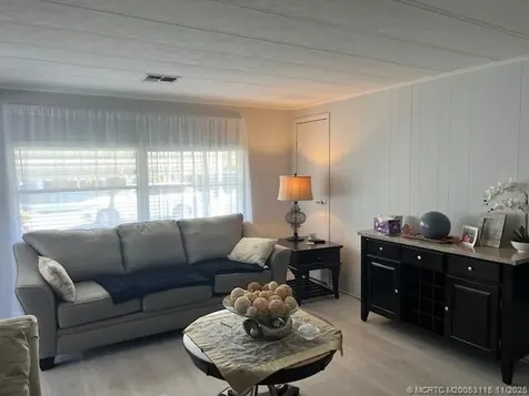 661 Sun Ray Court Boynton Beach FL 33436