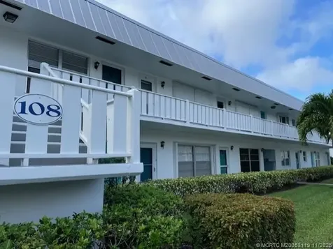 2929 SE Ocean Boulevard Stuart FL 34996