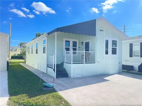 717 Nettles Boulevard Jensen Beach FL 34957