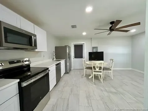 813 SE 13th Street Stuart FL 34994