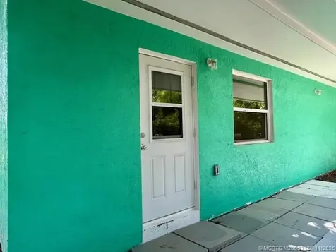 813 SE 13th Street Stuart FL 34994