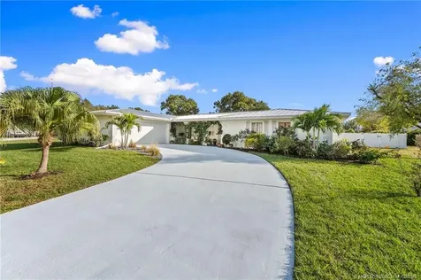 1716 SE Adair Road Port St Lucie FL 34952