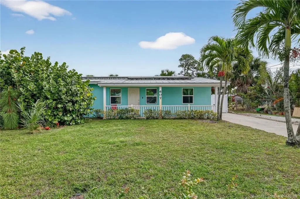 607 SE Cortez Avenue Stuart FL 34994