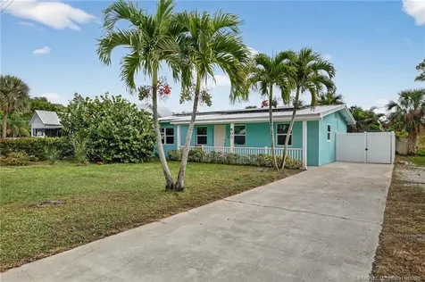 607 SE Cortez Avenue Stuart FL 34994