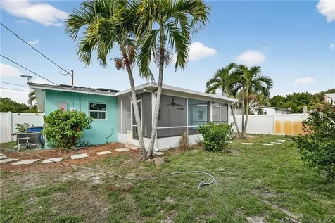 607 SE Cortez Avenue Stuart FL 34994