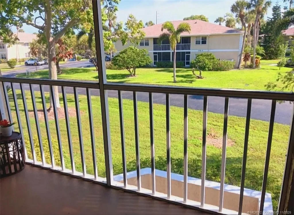 1537 SE Royal Green Circle Port St Lucie FL 34952