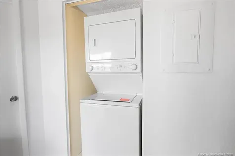 1537 SE Royal Green Circle Port St Lucie FL 34952