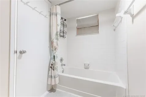 1537 SE Royal Green Circle Port St Lucie FL 34952